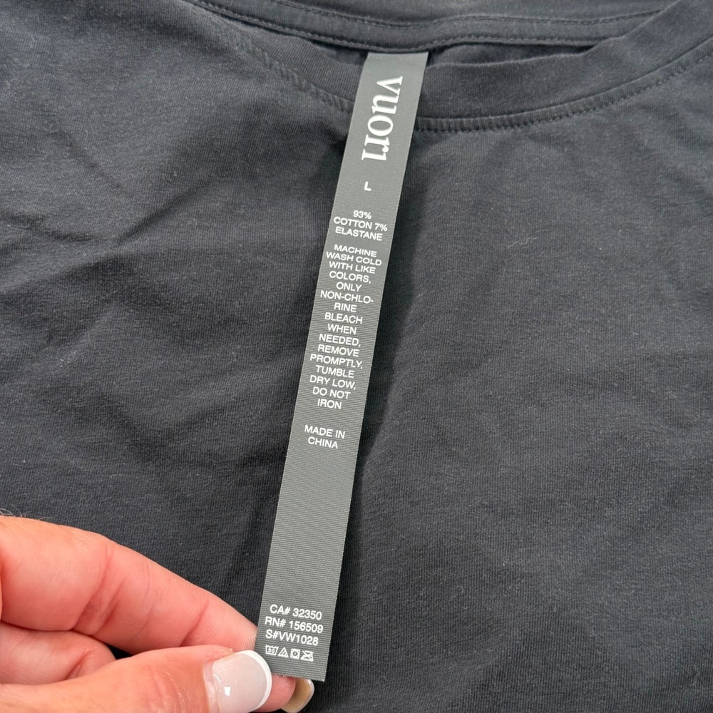 Vuori Long Sleeve Feather Tee Black Mens Size Large Activewear Athleisure - Picture 3 of 5